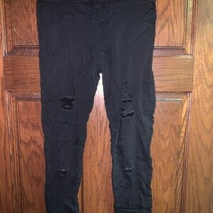 Black Distressed Jeggings Capris